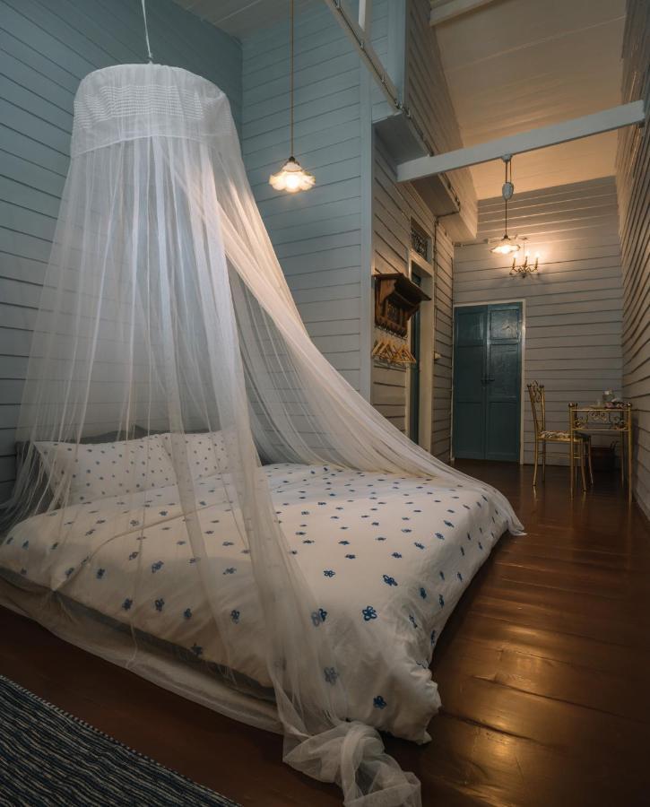 Lhong Yaowarat Hostel Bangkok Bagian luar foto