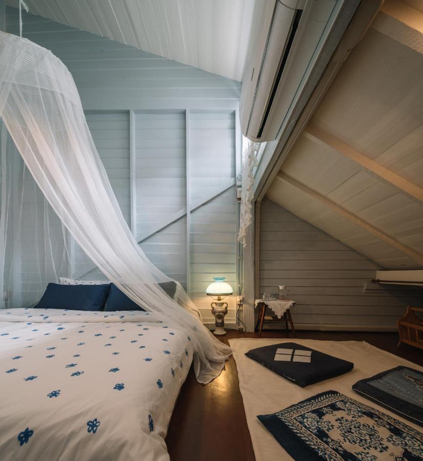 Lhong Yaowarat Hostel Bangkok Bagian luar foto