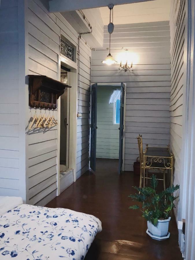Lhong Yaowarat Hostel Bangkok Bagian luar foto